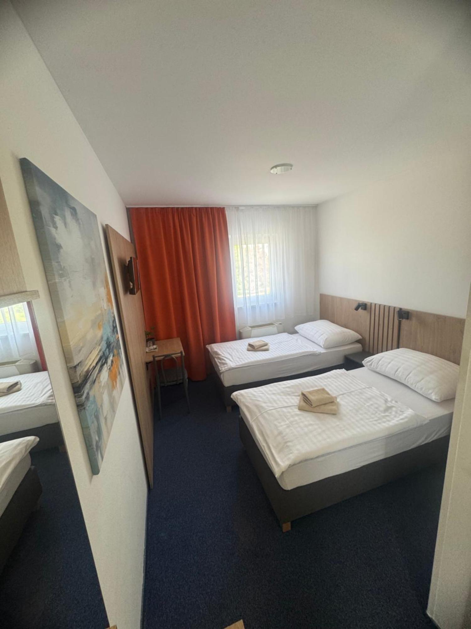 Hotel Remy Bratislava Extérieur photo