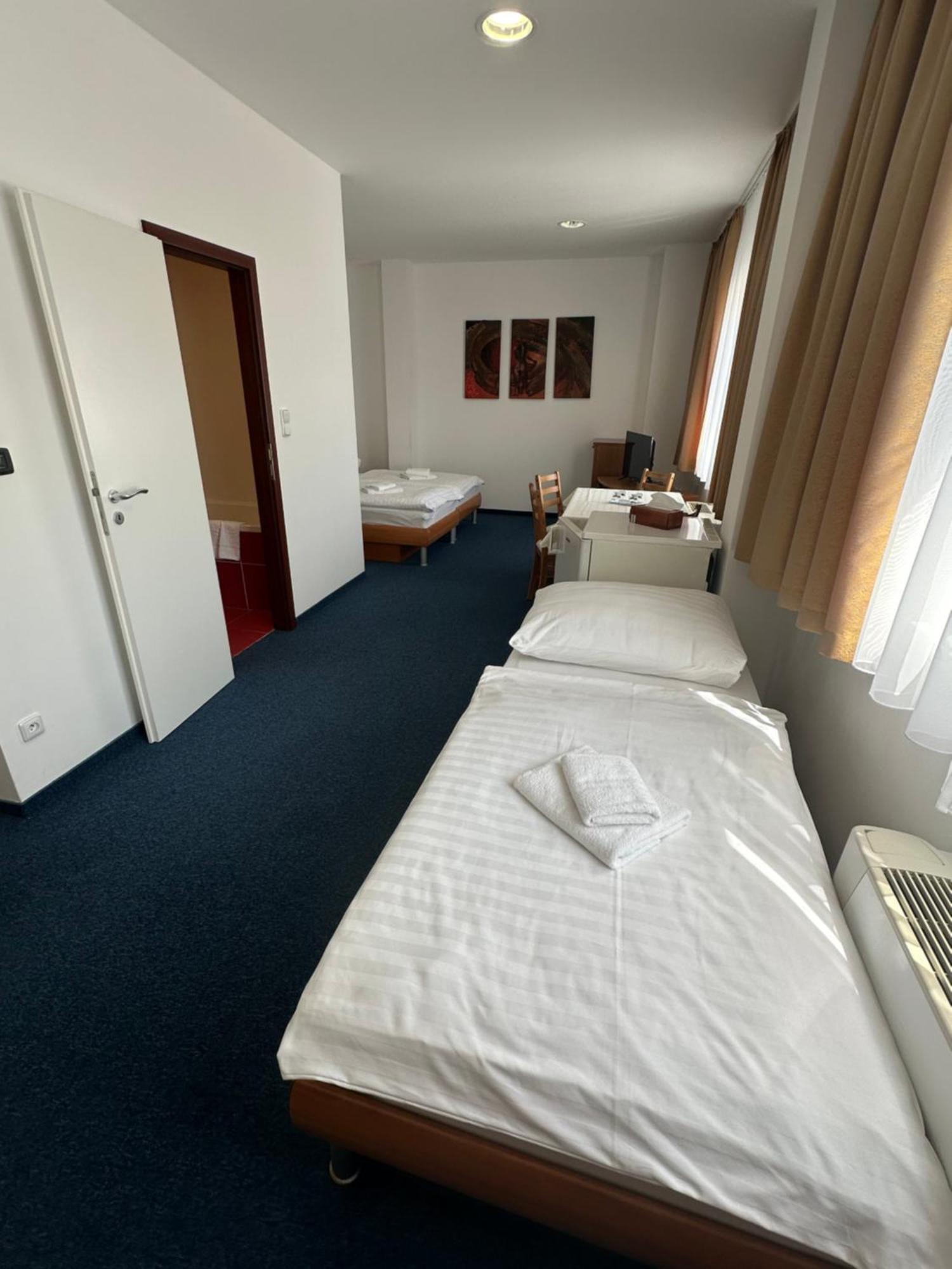 Hotel Remy Bratislava Extérieur photo