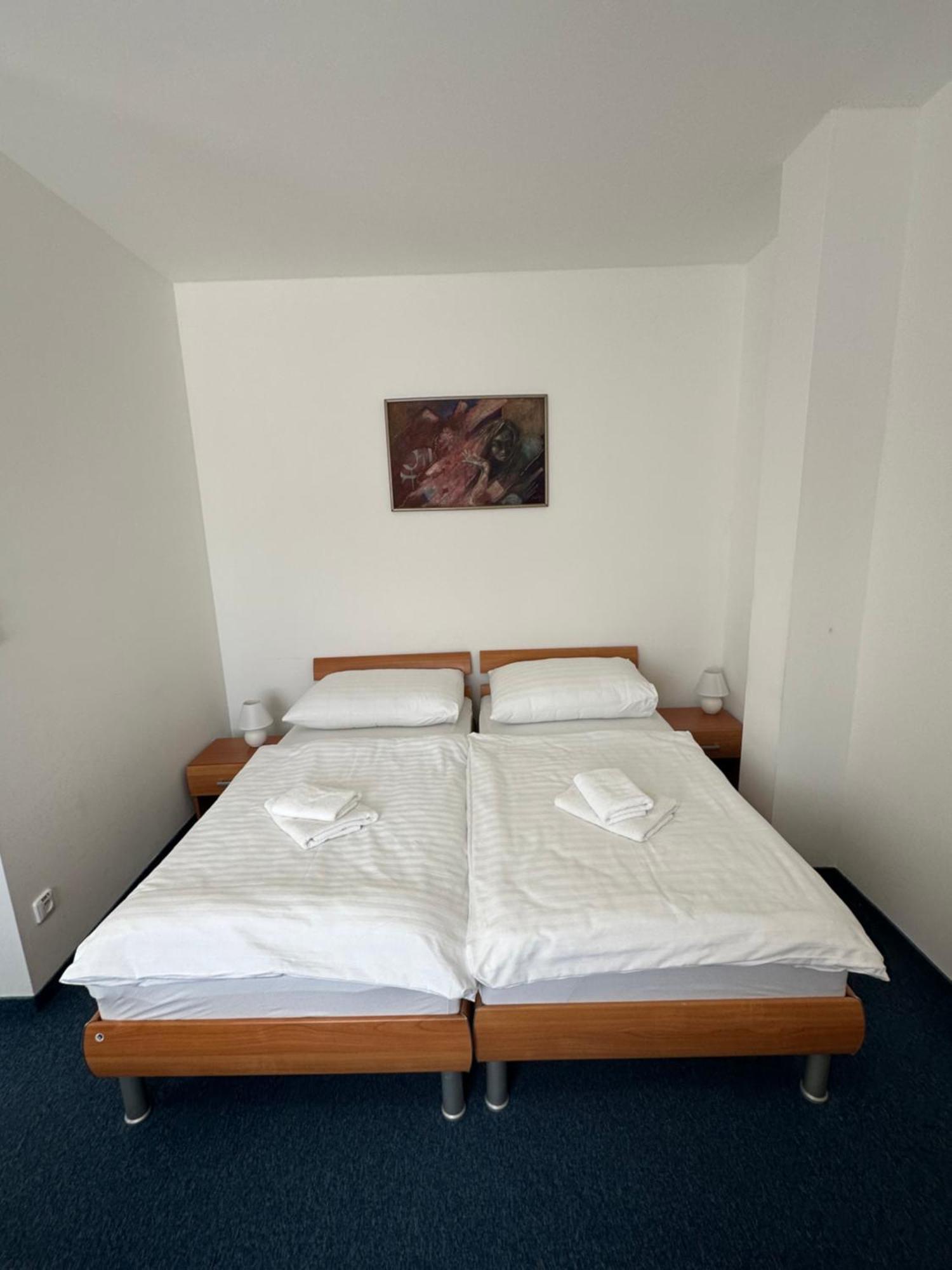 Hotel Remy Bratislava Extérieur photo