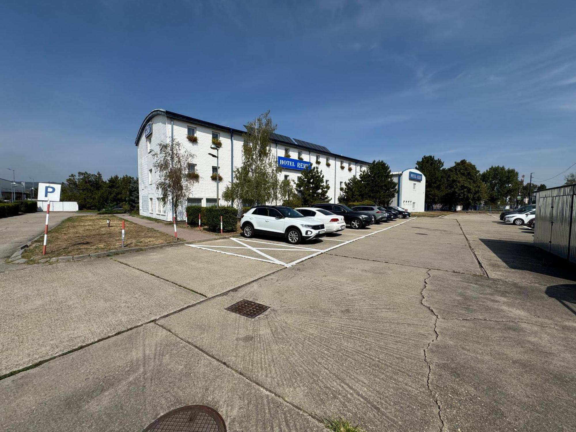 Hotel Remy Bratislava Extérieur photo