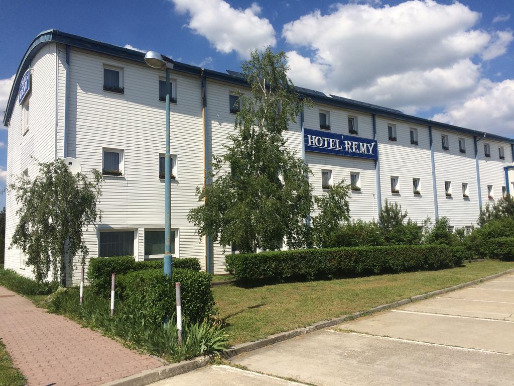 Hotel Remy Bratislava Extérieur photo